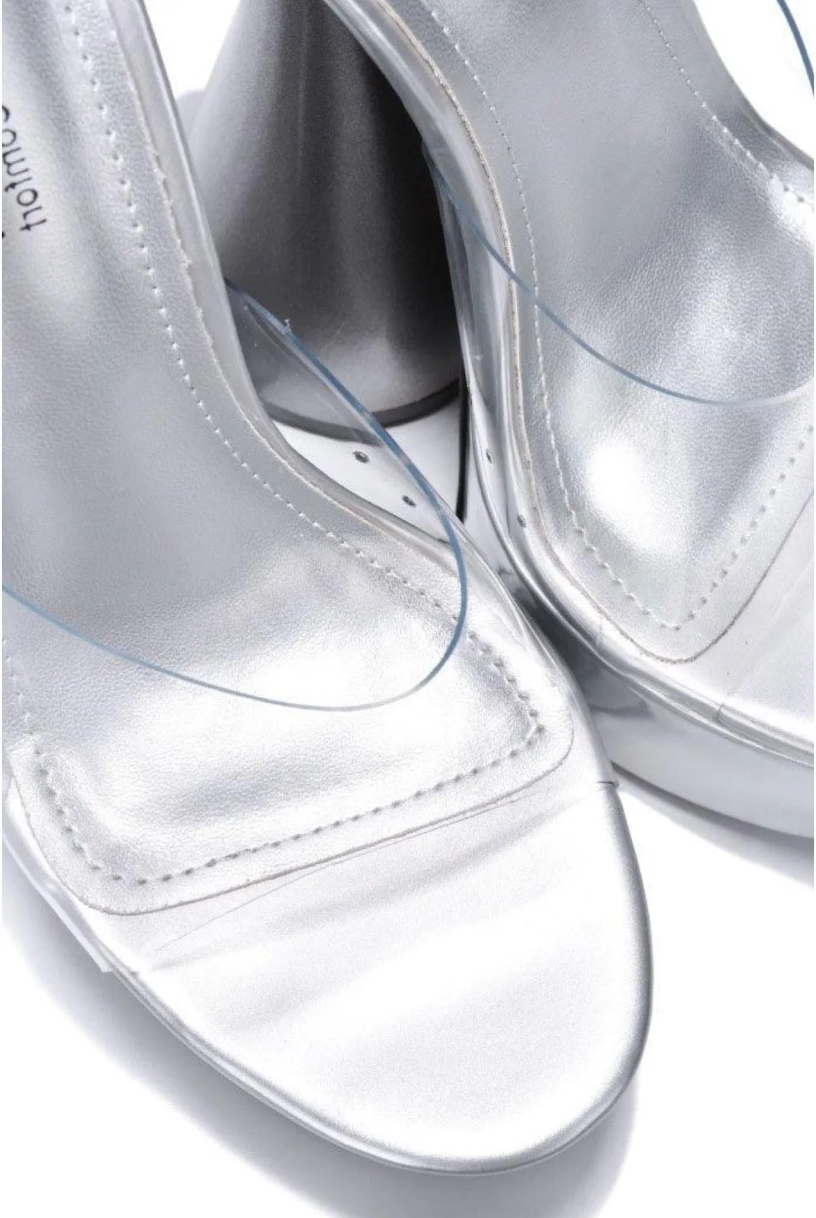 Inji......Thick Platform Heels