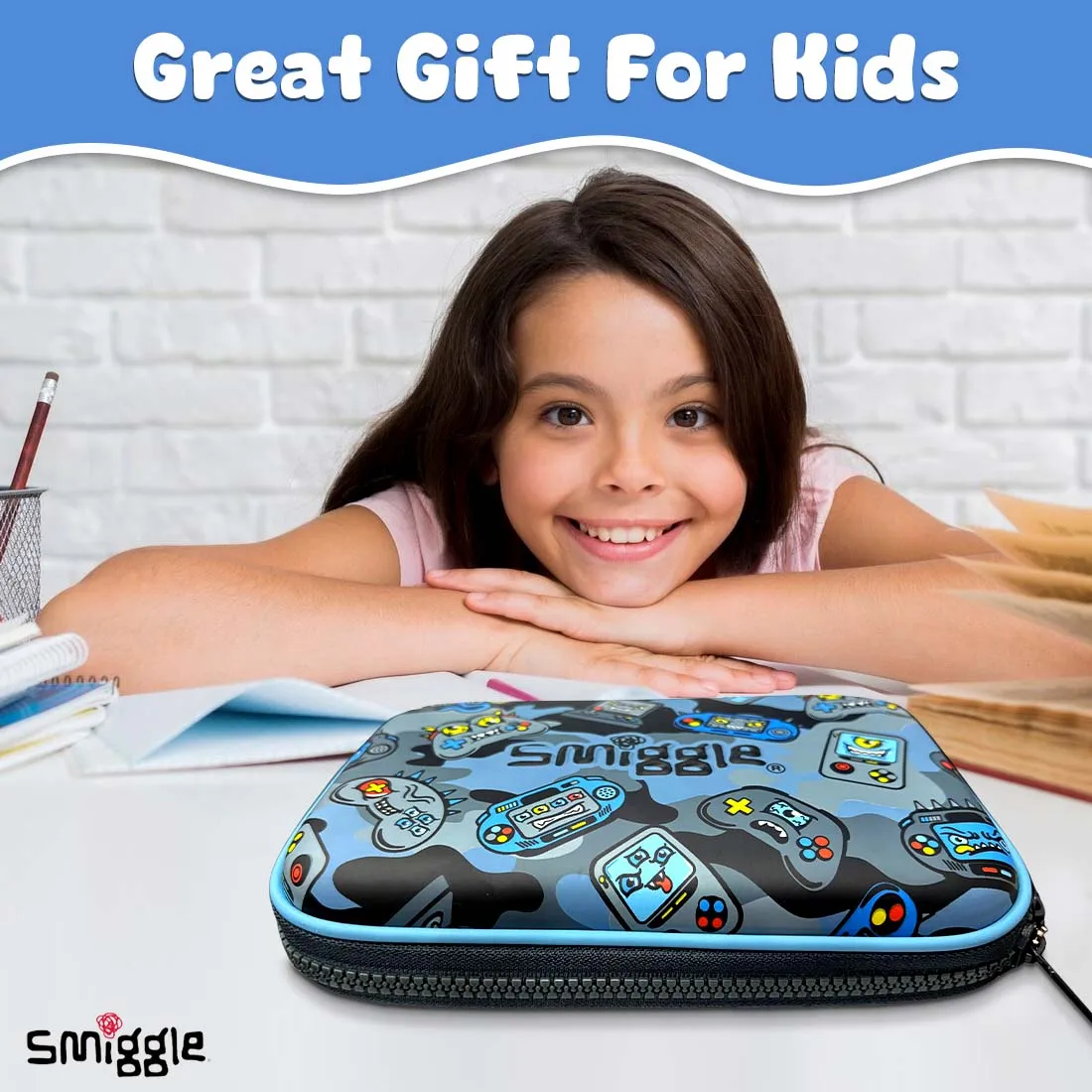 Smiggle Away Hardtop Stationery Kit for Kids Blue 3Y 