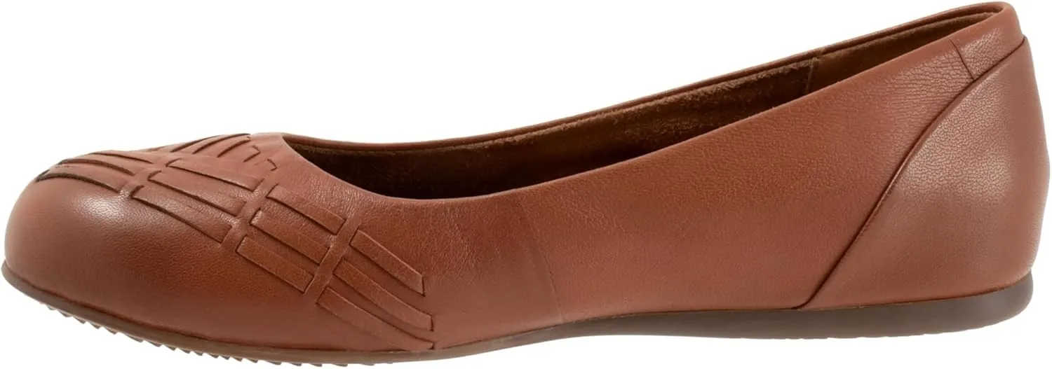 SoftWalk Women's Sonoma Weave Ballet Flat