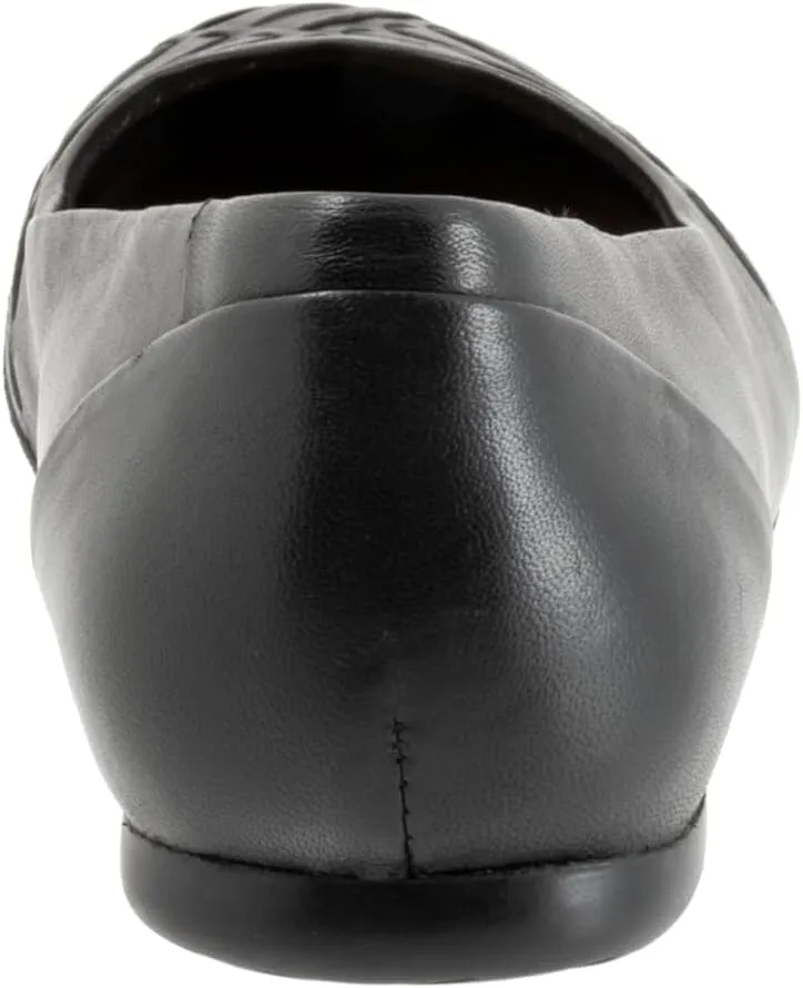 SoftWalk Women's Sonoma Weave Ballet Flat