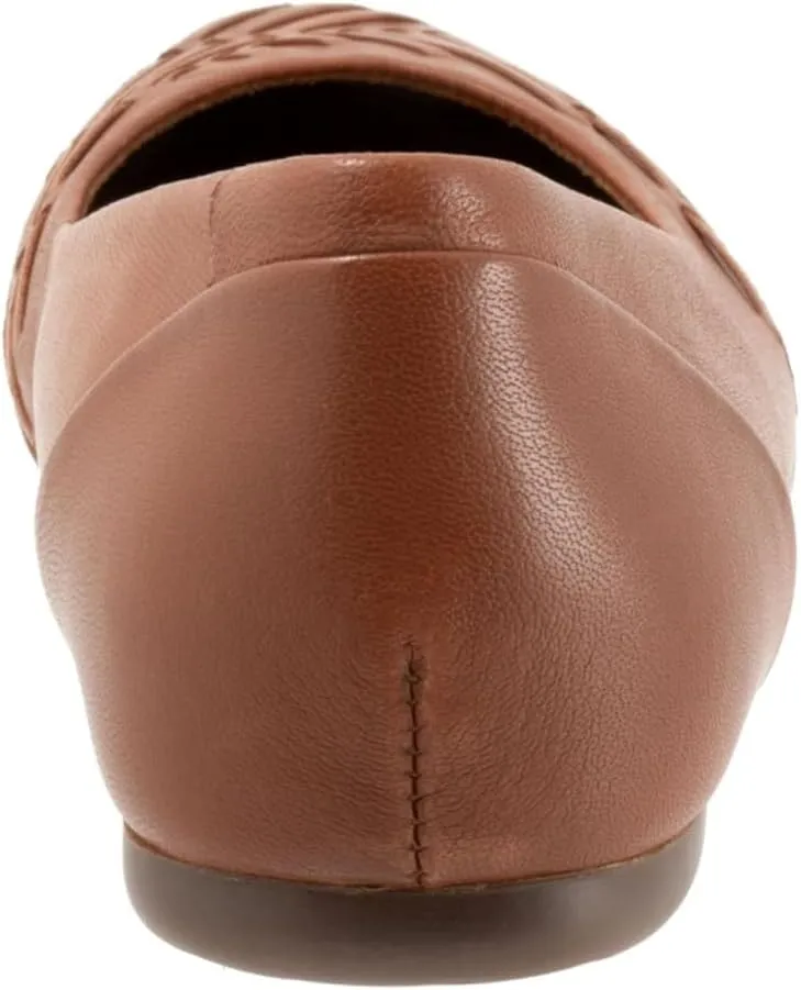 SoftWalk Women's Sonoma Weave Ballet Flat
