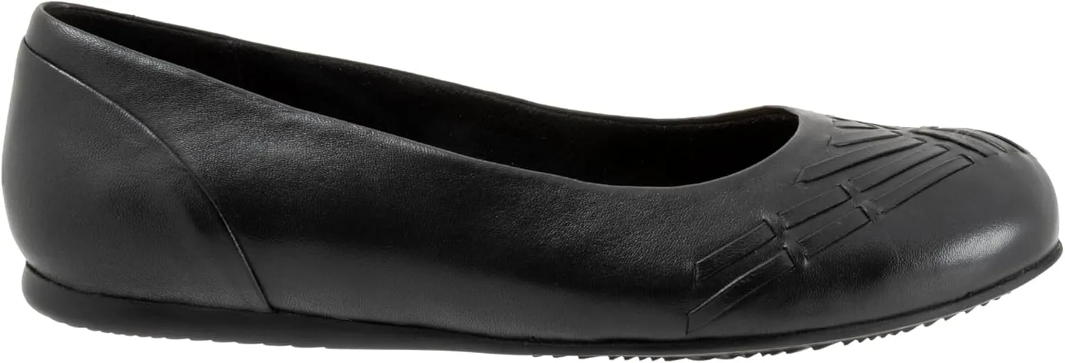 SoftWalk Women's Sonoma Weave Ballet Flat