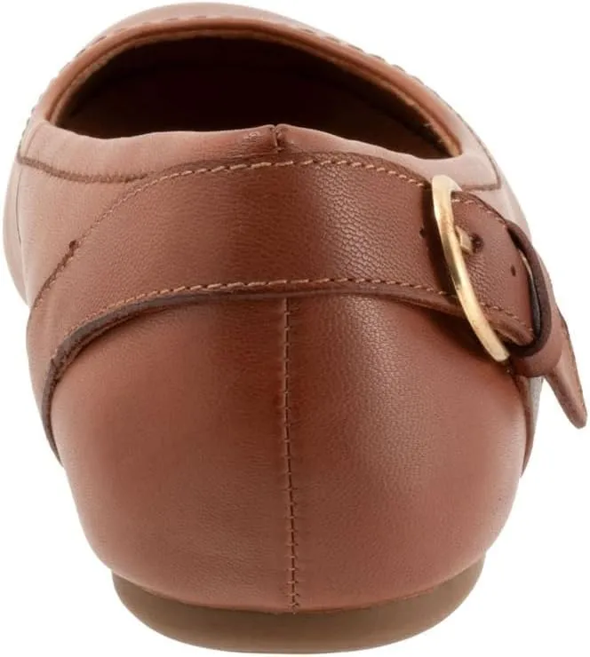 SoftWalk Women's Sydney Ballet Flat