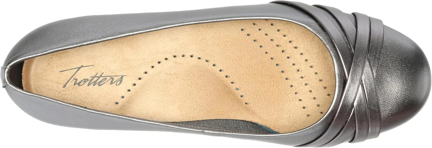 Trotters Women's Daphne Ballet Flat