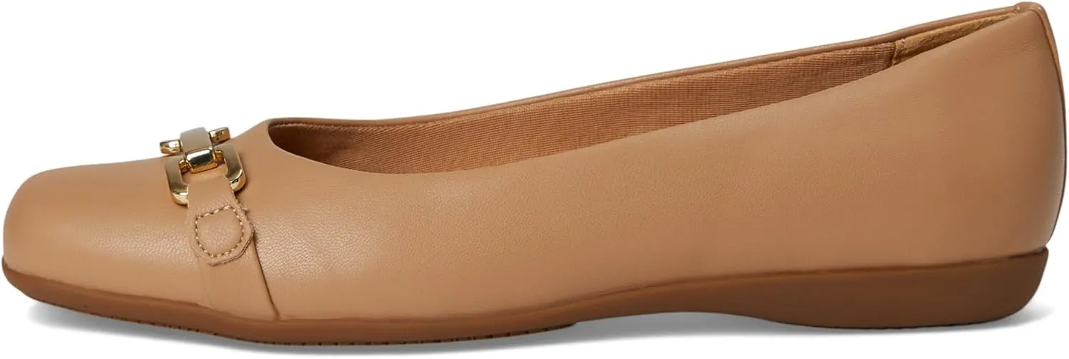 Trotters Women's Sadie Ballet Flat