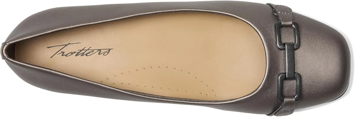 Trotters Women's Sadie Ballet Flat
