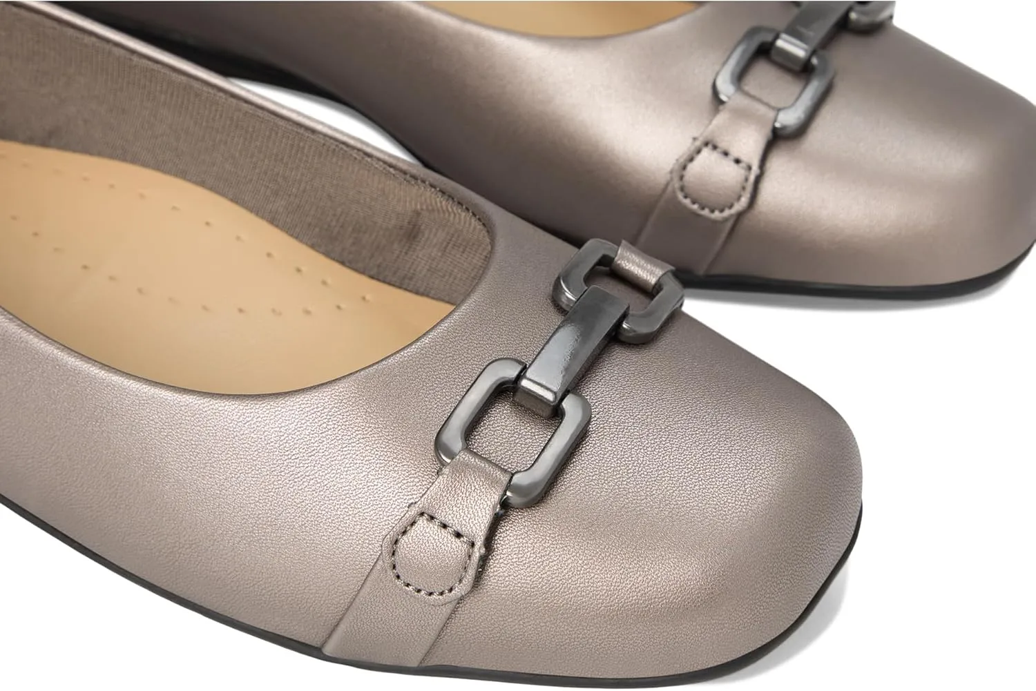 Trotters Women's Sadie Ballet Flat